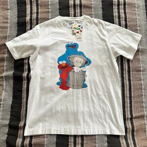 KAWS Uniqlo Men's Large T-Shirt Sesame Street